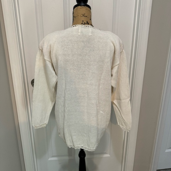Vintage Embroidered Sweater - Picture 6 of 10